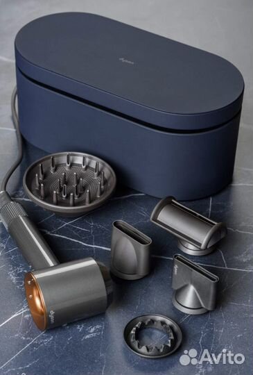 Фен Dyson Supersonic HD08, в подарочном кейсе