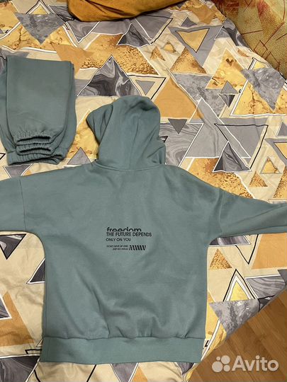 Костюм для девочки Батик,р.134-140