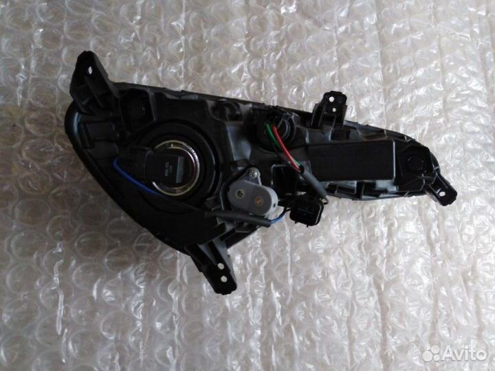 Фара противотуманная передняя левая Hyundai