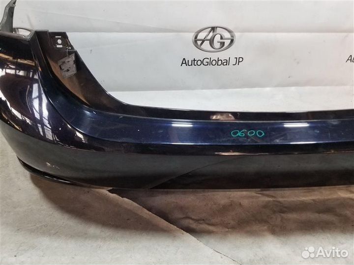 Бампер задний Lexus HS250h