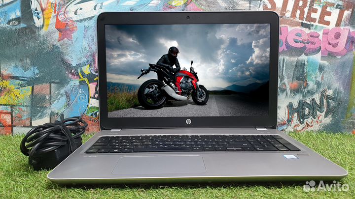 Ноутбук HP i5-7/8 Gb/FHD