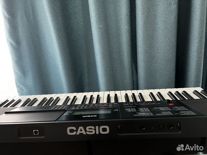 Синтезатор casio CT x700 с ножкой