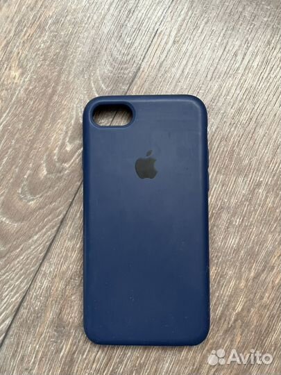 Чехлы на iPhone se2020