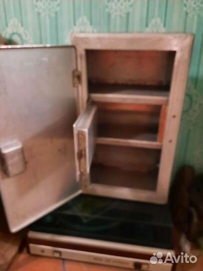 Шкафчик алюминиевый, ящик для бум палатенец