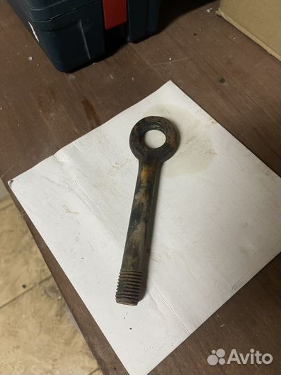 Буксировочный крюк в ассортименте