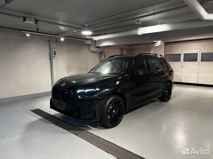 BMW X7 4.4 AT, 2022, 389 км
