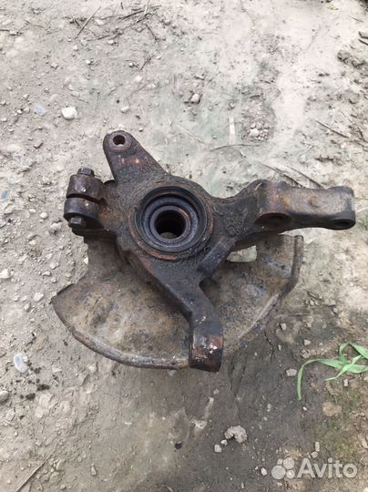 Поворотный кулак kia spectra