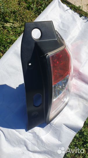 Фонарь задний правый subaru forester sh