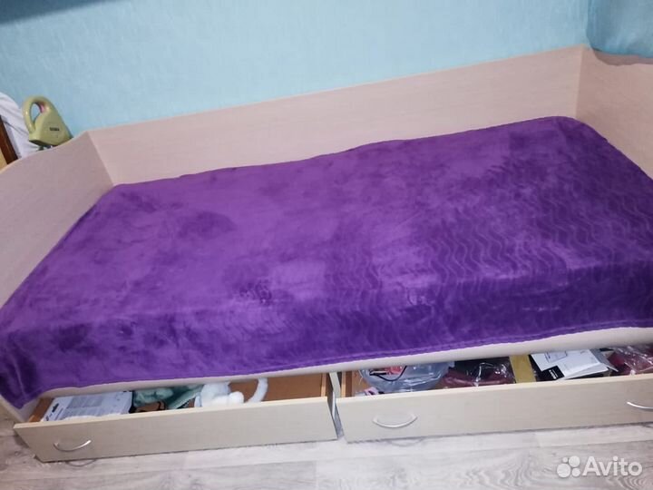 Спальный гарнитур