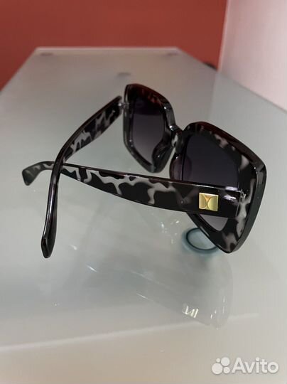 Солнцезащитные очки женские новые