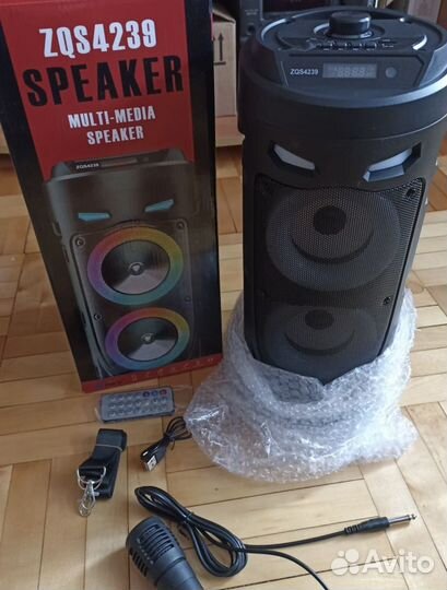 Колонка музыкальная портативная с блютуз и караоке