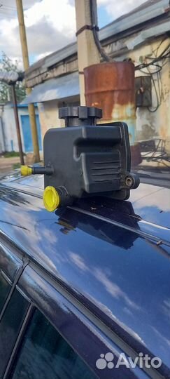 W 210 бачок гура