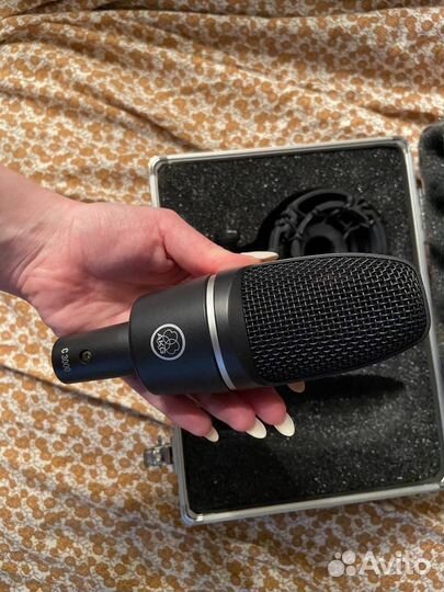 Конденсаторный микрофон akg c3000