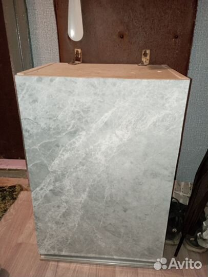 Полка навесная кухонная бу