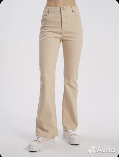 Брюки клеш бежевые