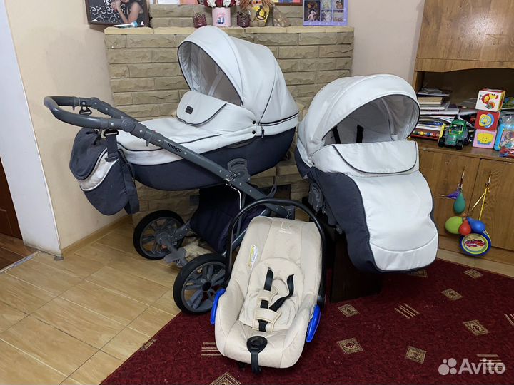 Коляска 3 в 1
