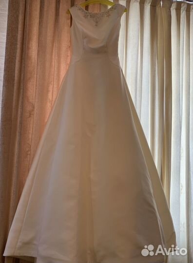 Платье свадебное