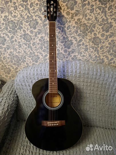 Акустическая гитара