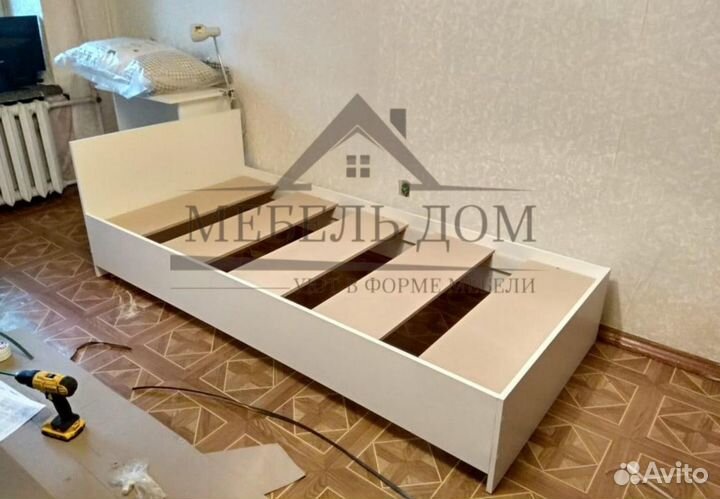 Кровать односпальная