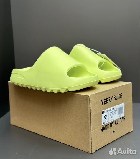 Тапочки Adidas Yeezy Slide 