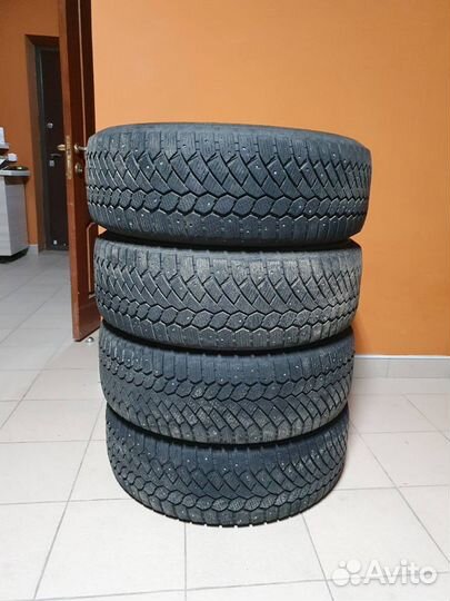 Gislaved Nord Frost 200 235/65 R17