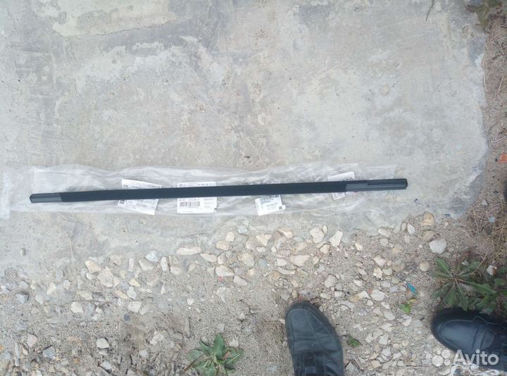 Уплотнитель двери VW Passat B6 на универсал