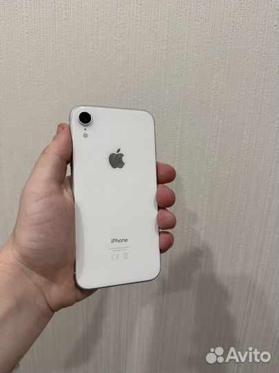 iPhone Xr, 64 ГБ