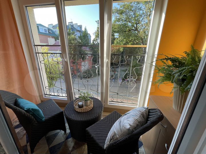 2-к. квартира, 79 м², 2/5 эт.