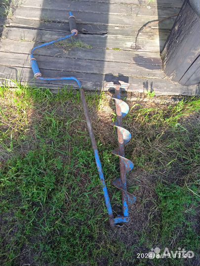 Ручной ледобур