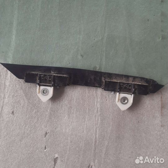 Toyota Rav4 XA50 стекло двери передней левой