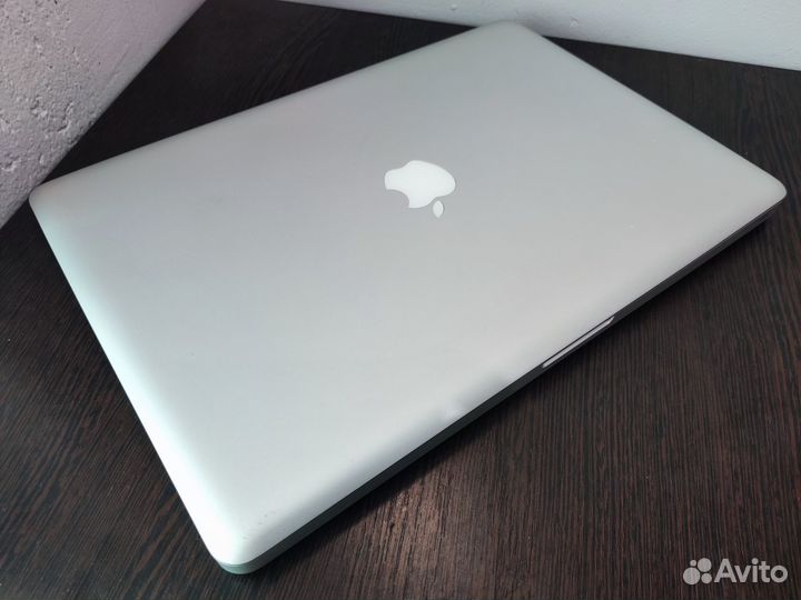 MacBook Pro 15 Core i7/озу 8/GT 330/SSD