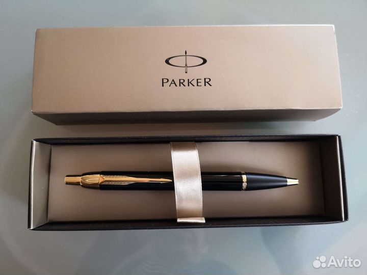 Шариковая ручка parker