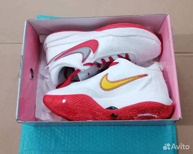 Баскетбольные кроссовки Nike Lebron 20