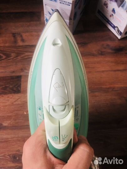 Утюг с парогенератором Tefal 2400 ватт