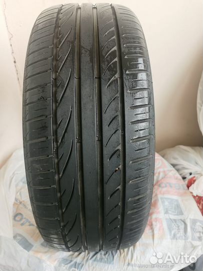 Hankook Ventus ME01 K114 235/55 R17 99W