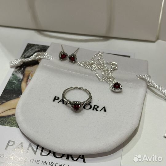 Набор Pandora Красное Возвышенное Сердце