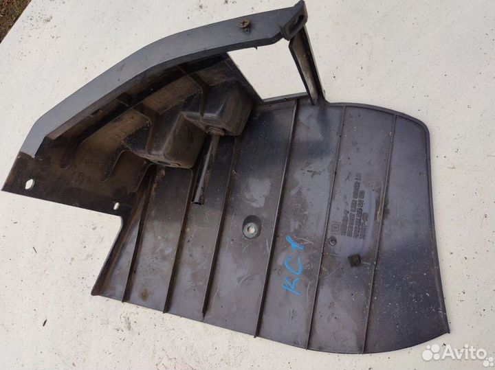 Накладка торпедо kia sportage 1