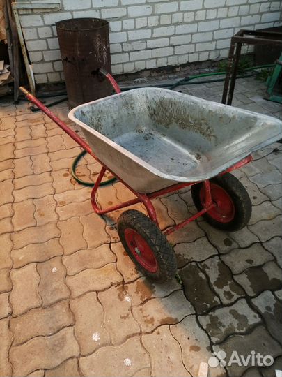 Тачка строительная