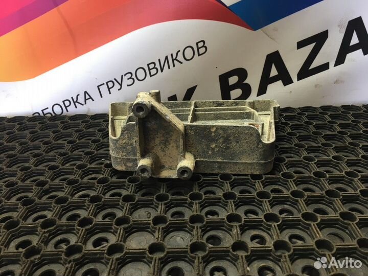 Кронштейн подножки левый Daf CF