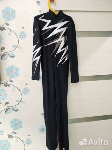 Костюм для фигурного катания