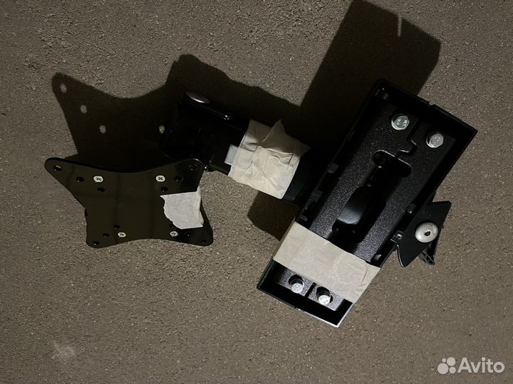 Кронштейн для телевизора поворотный