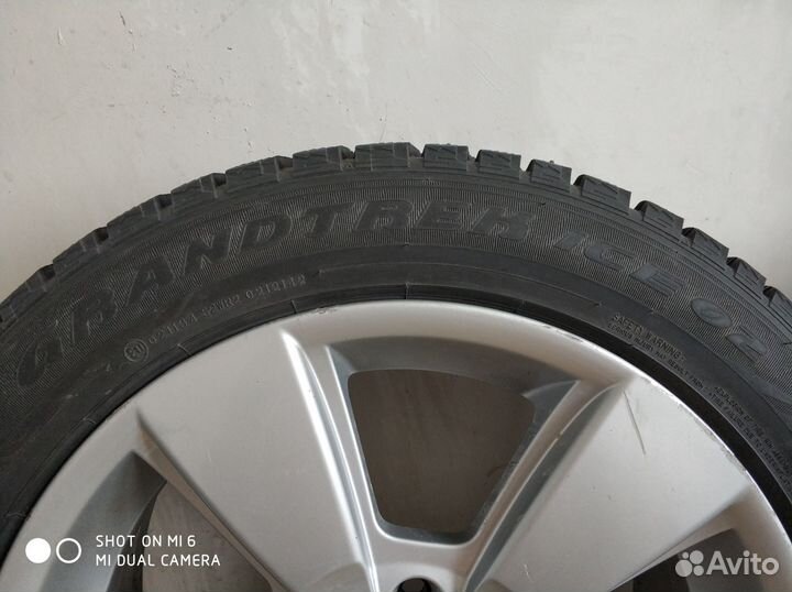 Зимние оригинальные колеса BMW комплект R18