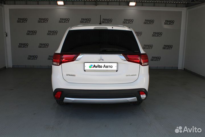 Mitsubishi Outlander 2.0 CVT, 2015, 258 943 км