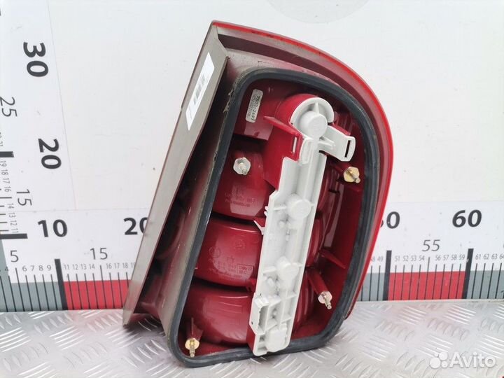 Фонарь задний левый для Skoda Fabia 1 6Y6945111C