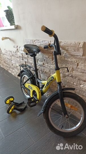 Детский велосипед с доп. колесами