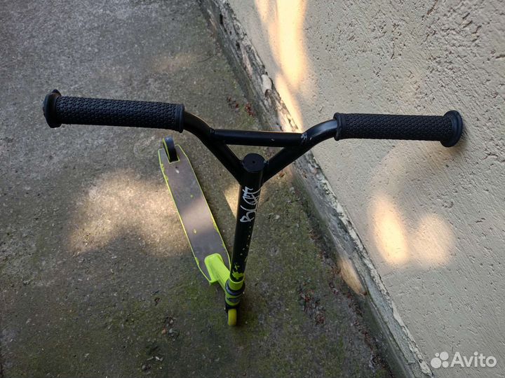 Трюковой самокат