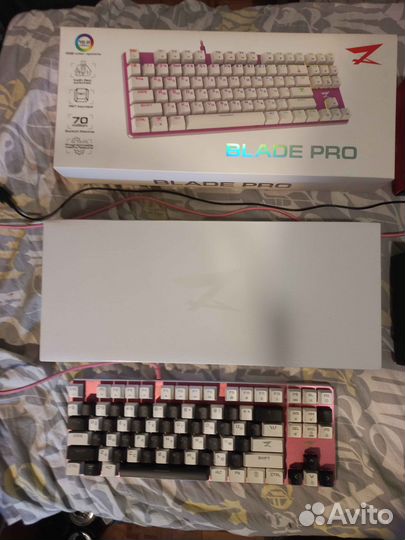 2 клавиатуры ZET + 1 мышь Razer вместе