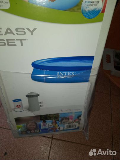 Надувной бассейн