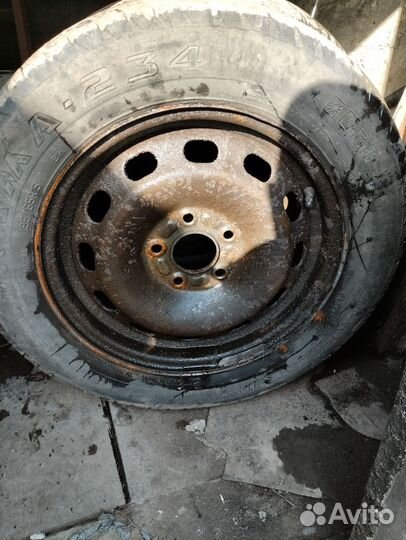 Продам шины летние