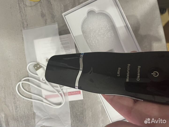 Ультразвуковой аппарат для чистки лица